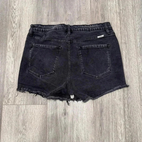 Maurice’s KanCan™ Black Ripped High Rise 3.5in Short - Picture 3 of 4